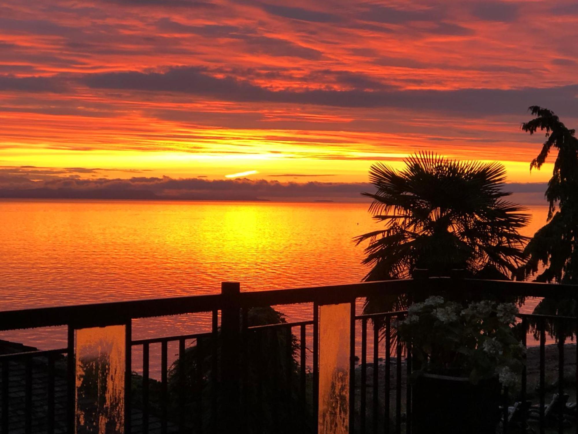 Qualicum Breeze Beach Resort Bowser Kültér fotó